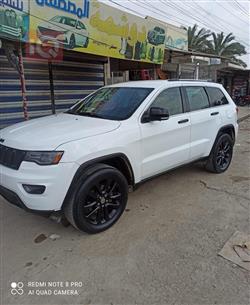 جيب جراند شيروكي